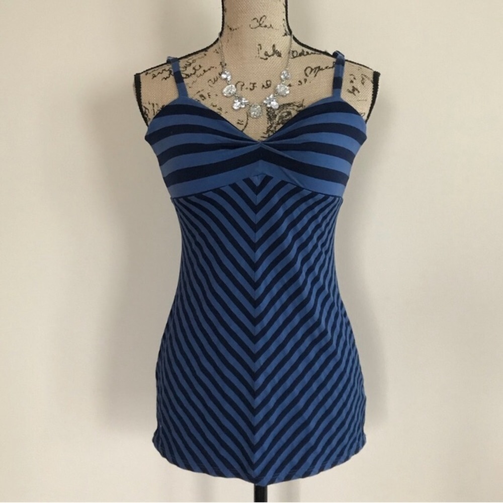•Ella Moss• striped sweetheart tank {D15}